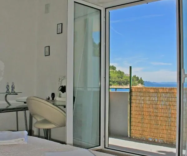 D&d Διαμέρισμα *