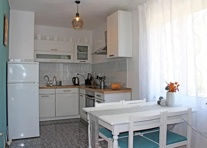 Διαμέρισμα D&d