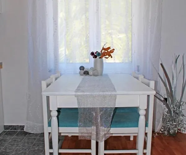 D&d Drvenik (Split-Dalmatia)