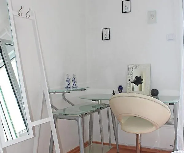 Διαμέρισμα D&d